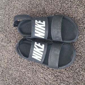 Nike Tajun Sandals